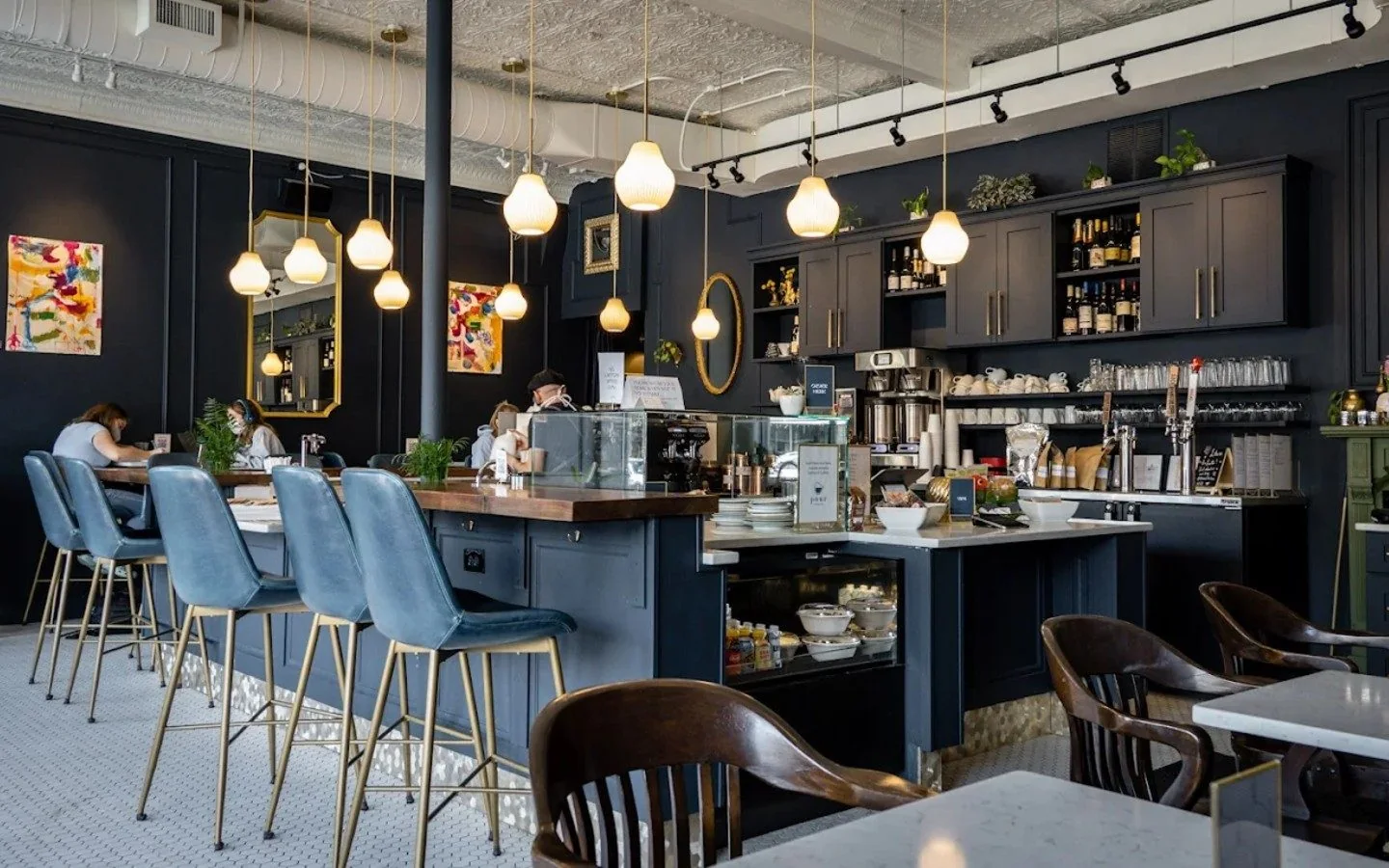 Inside Evanston Pour