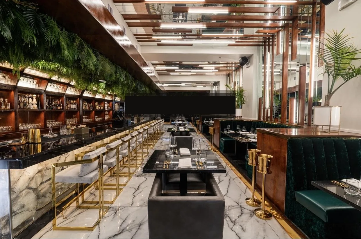The dining room and bar at Roberta's Prime in Lake Charles