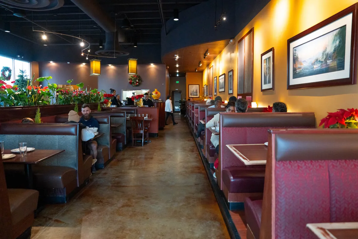 Dining booths inside Simply Thai restaurant