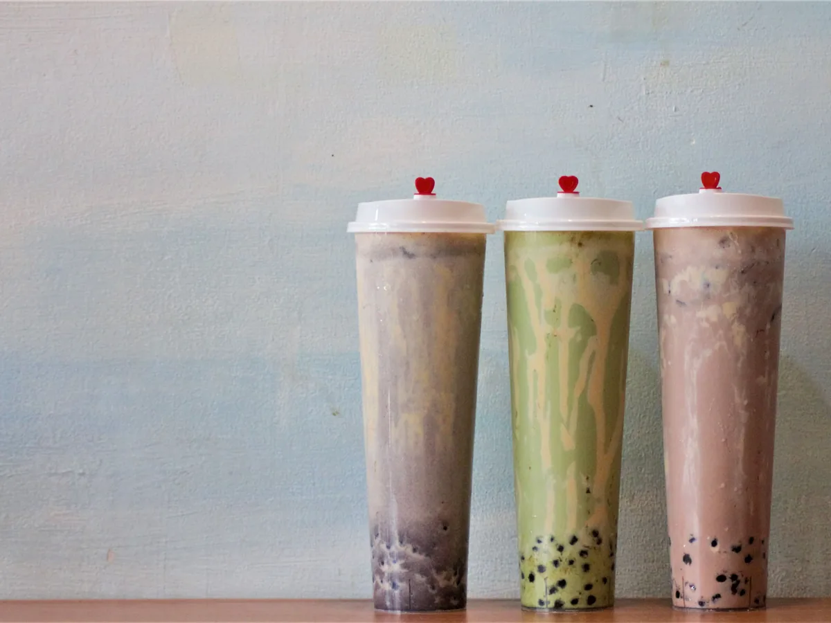 Milk teas lined up with house-cooked boba
